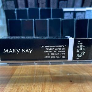 Mary Kay Gel Semi-Shine Lipstick - Love Me Pink - Rose Amour